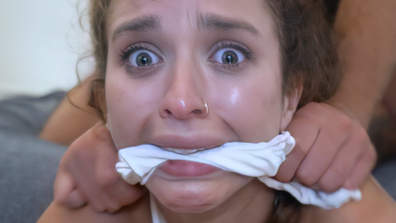 Caught Off Guard: When the Photoshoot Takes a Raunchy Turn - Full XXX Movies | ePornHIT.