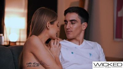 Painter's Hard Tool: Model's Pussy Loving Every Thrust