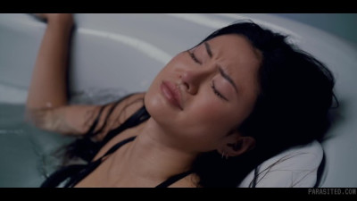 Intense Lesbian Seduction and Alien Creatures!