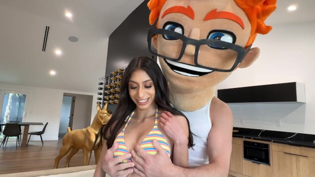 Dive Deep into Desire: Steamy Poolside Services Uncovered - Full XXX Movies | ePornHIT.