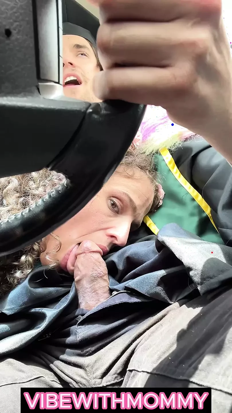 Steamy Graduation Celebration in the Backseat! - Full XXX Movies | ePornHIT.