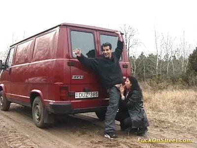 Bold Moves: Wild Public Sex Caught in Front of Heavy Traffic! - Full XXX Movies | ePornHIT.