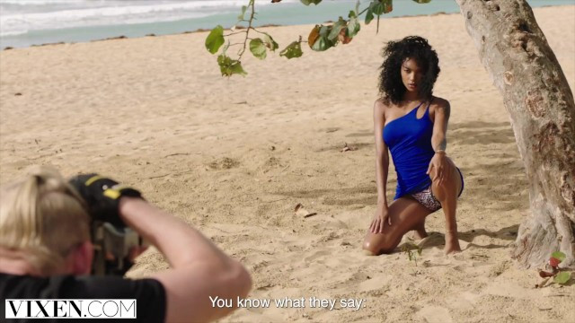 Sexy Model Barbie Teases & Seduces Her Photographer - Full XXX Movies | ePornHIT.