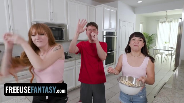 Epic NBA Finals FreeUse Threesome: Boyfriend Scores Big with Girlfriend & Her Bestie - Full XXX Movies | ePornHIT.